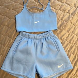 2 piece Nike logo set